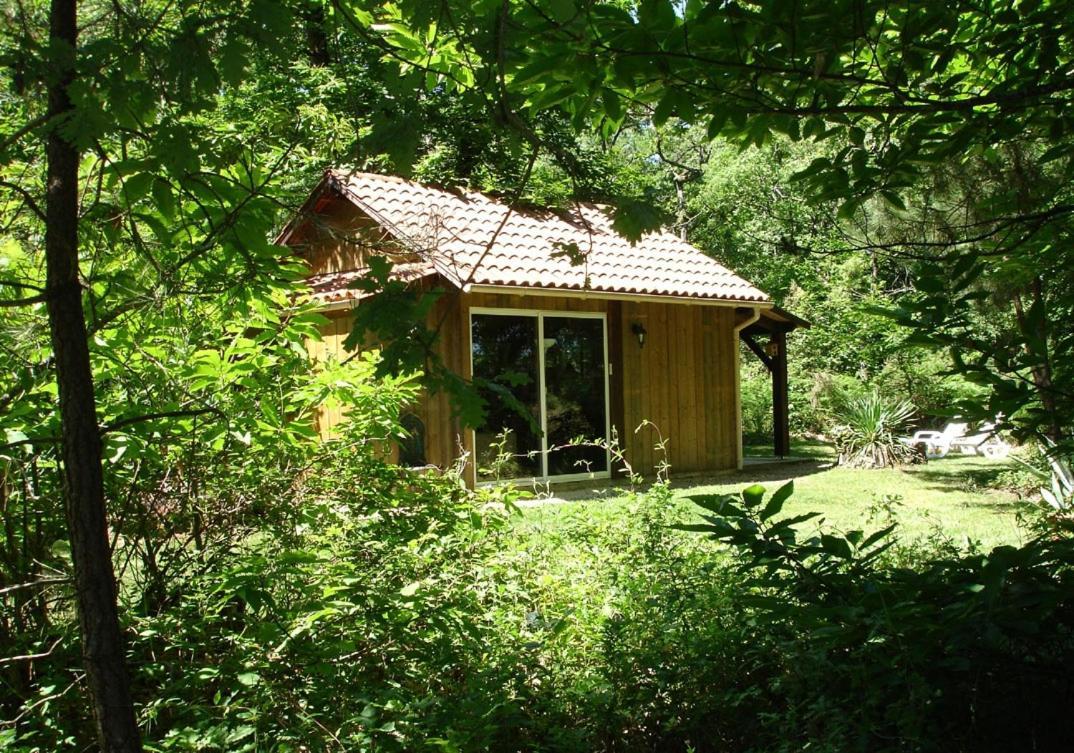 Les Cabanes De Rouffignac Rouffignac Saint-Cernin Exterior foto