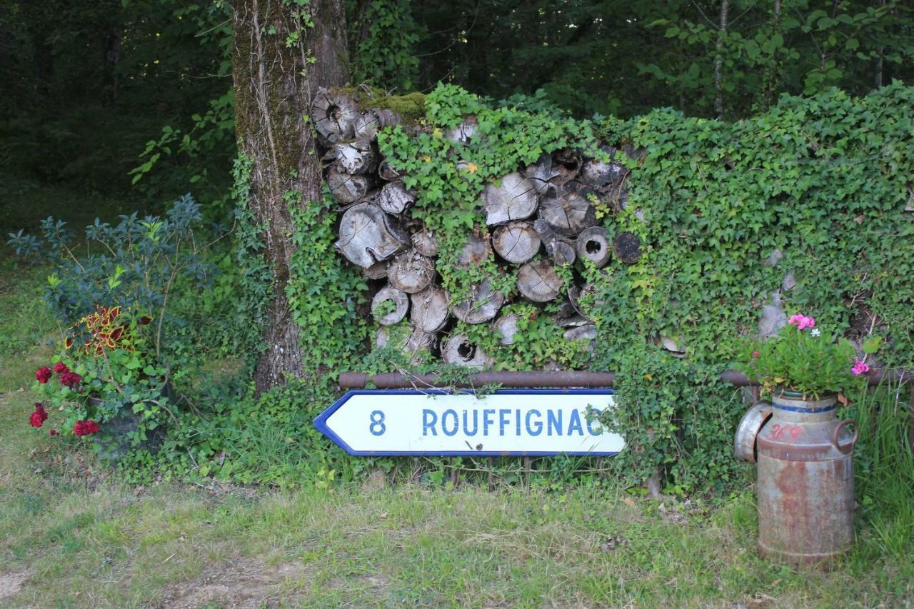 Les Cabanes De Rouffignac Rouffignac Saint-Cernin Exterior foto